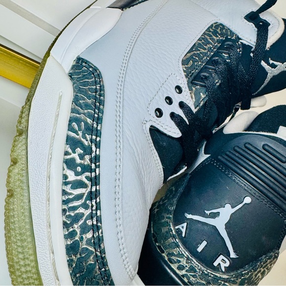 Air Jordan 3 Retro Wolf Grey 136064-004 Men’s Size 11 preowned No Box - Picture 12 of 14